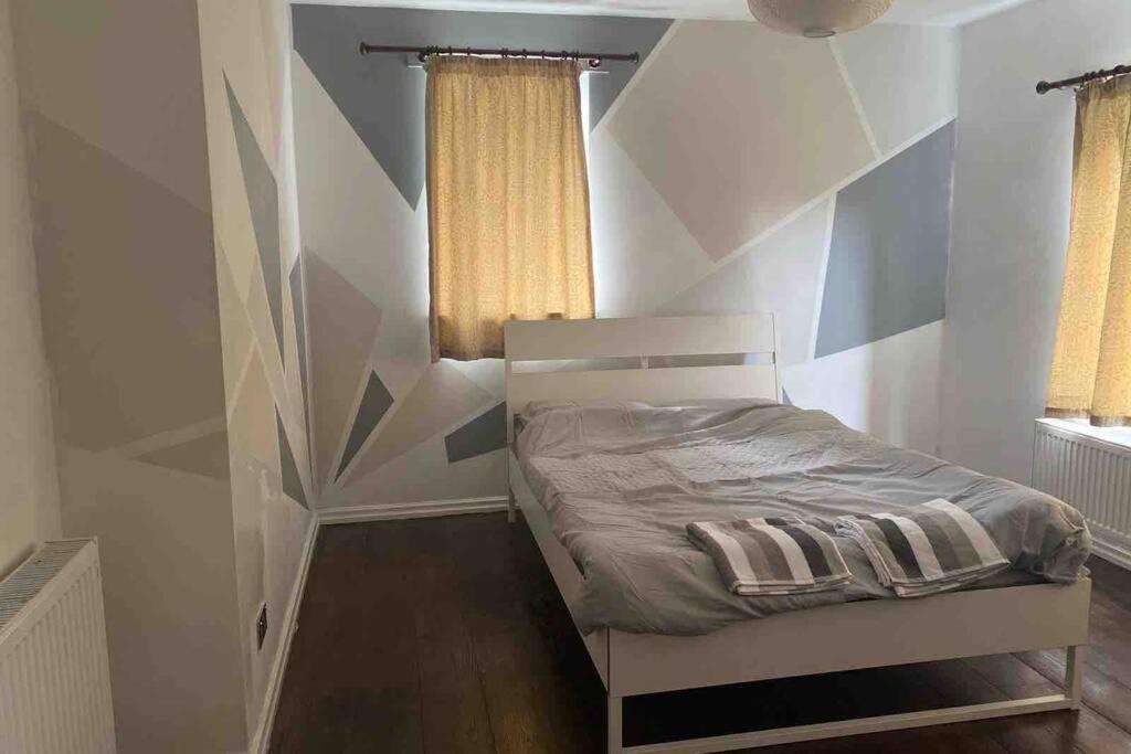 Lovely Cottage In The Heart Of Shirley- Croydon Zewnętrze zdjęcie